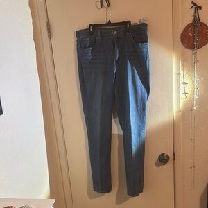 Blue Straight Leg Jeans with Classic Fit